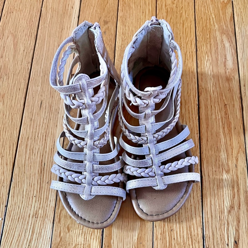 💕Dize 13 MIA Gladiator style sandals!